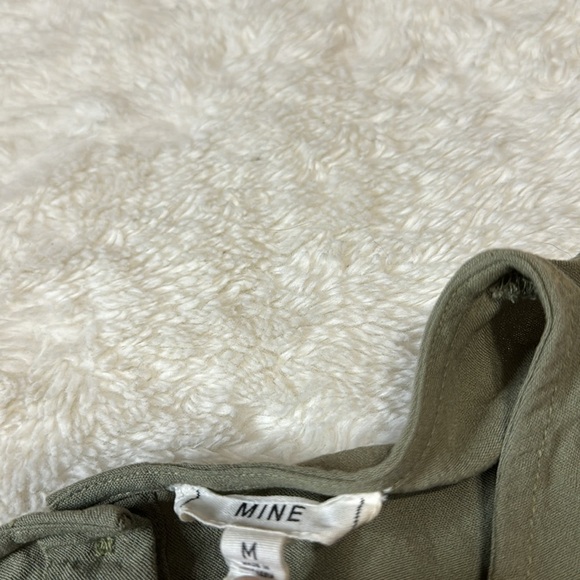 Green Pocket Tank Top with Button Back - Picture 3 of 7